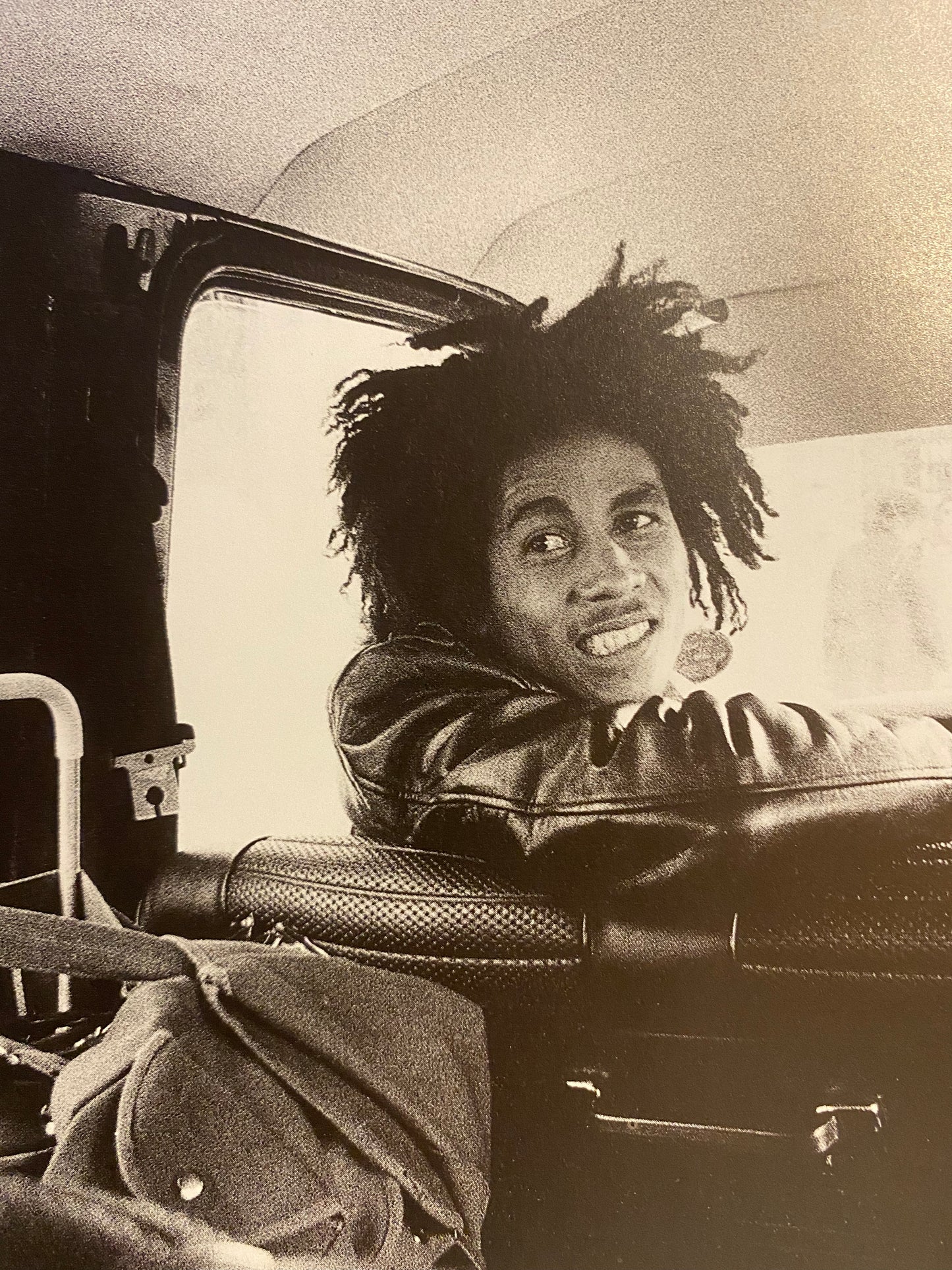 Bob Marley - A Rebel Life, A Photobiography (1999)